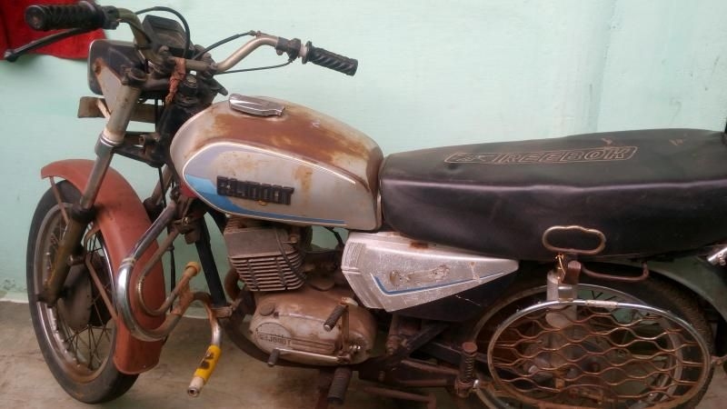 old rajdoot bike price