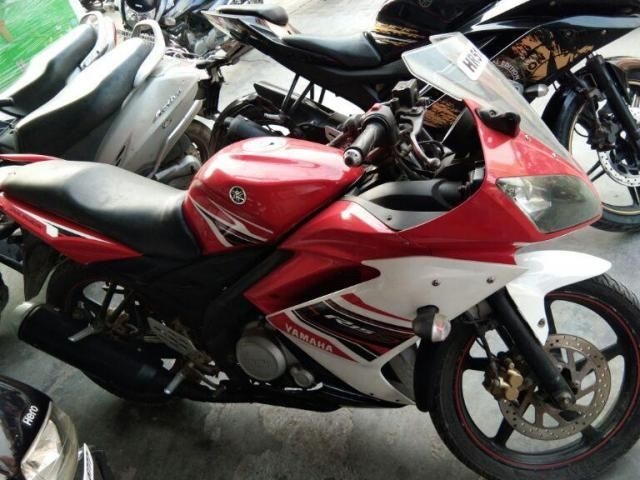 r15 old model price