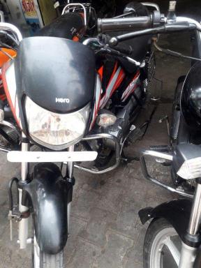 31 Used Hero Hf Deluxe Motorcycle/Bike 