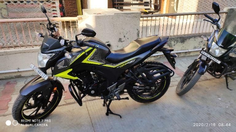 14 Used Honda Cb Hornet 160r In Ahmedabad Second Hand Cb Hornet 160r Motorcycle Bikes For Sale Droom