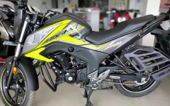 14 Used Honda Cb Hornet 160r In Ahmedabad Second Hand Cb Hornet 160r Motorcycle Bikes For Sale Droom