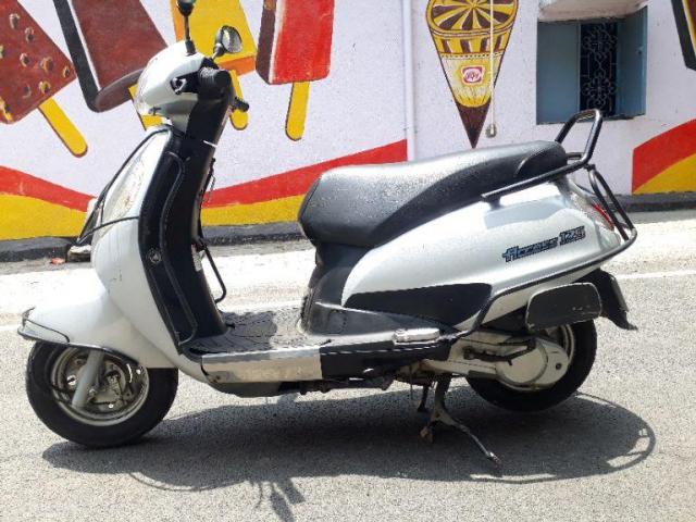 old access 125 price