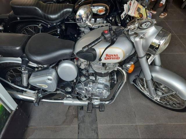 24 Used Royal Enfield Classic In Ludhiana Second Hand Classic Motorcycle Bikes For Sale Droom