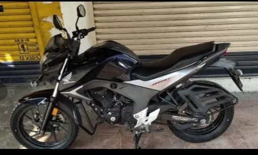 7 Used Honda Cb Hornet 160r In Vadodara Second Hand Cb Hornet 160r Motorcycle Bikes For Sale Droom